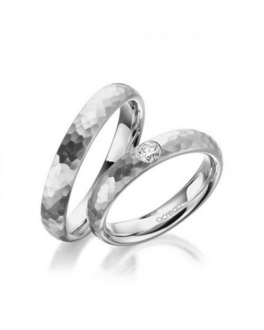 Anillos de boda de oro blanco con acabado especial en Tenerife I Staring