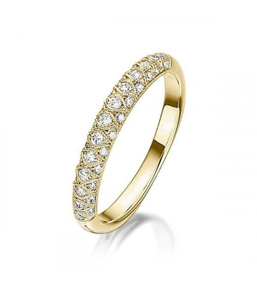 Anillo con diamantes para combinar con anillo de compromiso | Staring