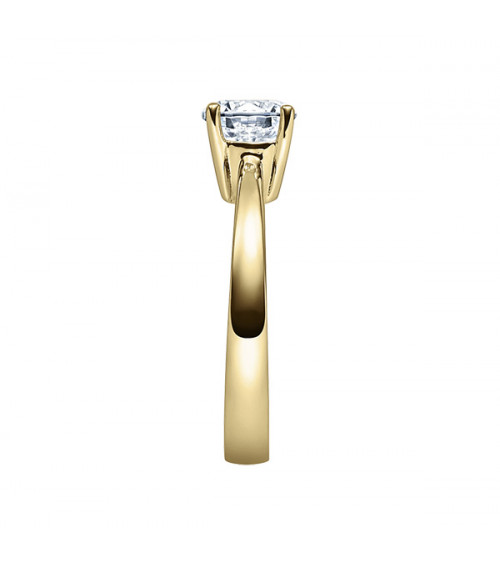 Gold engagement ring with synthetic and responsible diamond | Staring