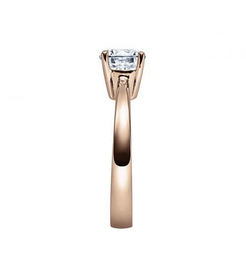 Gold engagement ring with synthetic diamond | Staring