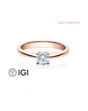 Gold engagement ring with synthetic diamond | Staring