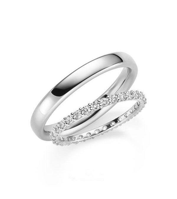 Exclusivo anillo de boda de Platino con corona de diamantes.