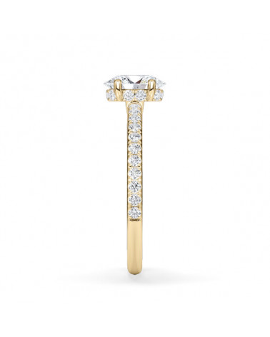 Lab-grown diamond pavé engagement rings